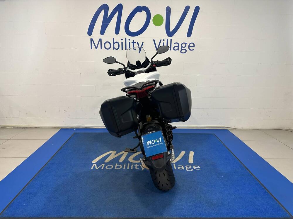 MV Agusta Turismo Veloce 800 Lusso (2020) (3)