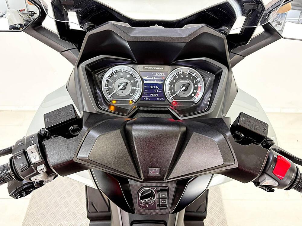 Honda Forza 350 Deluxe (2022 - 24) (17)
