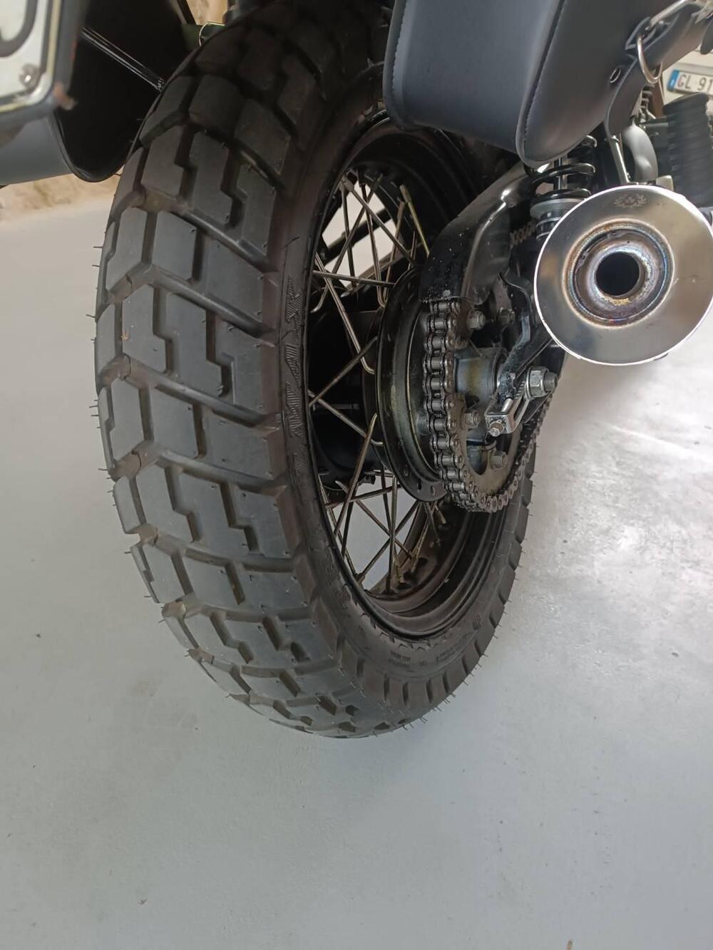 Triumph Scrambler (2006 - 17) (2)