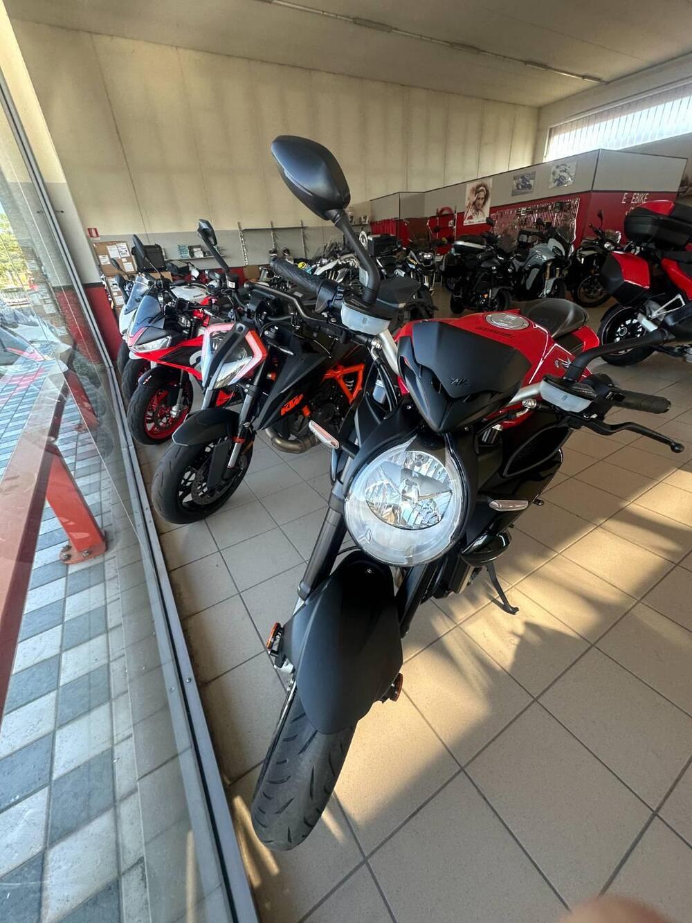 MV Agusta Brutale 800 Rosso (2021 - 23)
