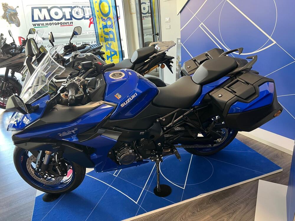 Suzuki GSX-S1000GT (2025)