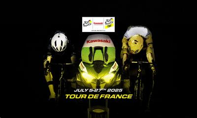 Kawasaki Versys 1100: la moto ufficiale del Tour de France 25 &quot;al fianco&quot; dei giganti del ciclismo 