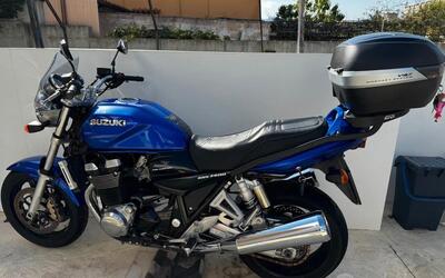 Suzuki GSX 1400 usata