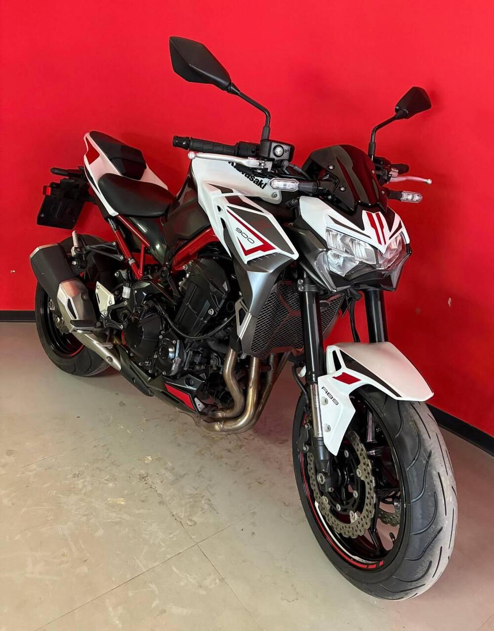 Kawasaki Z 900 (2021 - 24) (2)