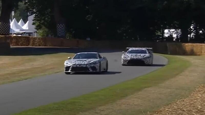 Fermi tutti, Lexus ha l&#039;auto per tutti gli appassionati: l&rsquo;erede spirituale della LFA fa sentire il suo V8 a Goodwood [VIDEO]
