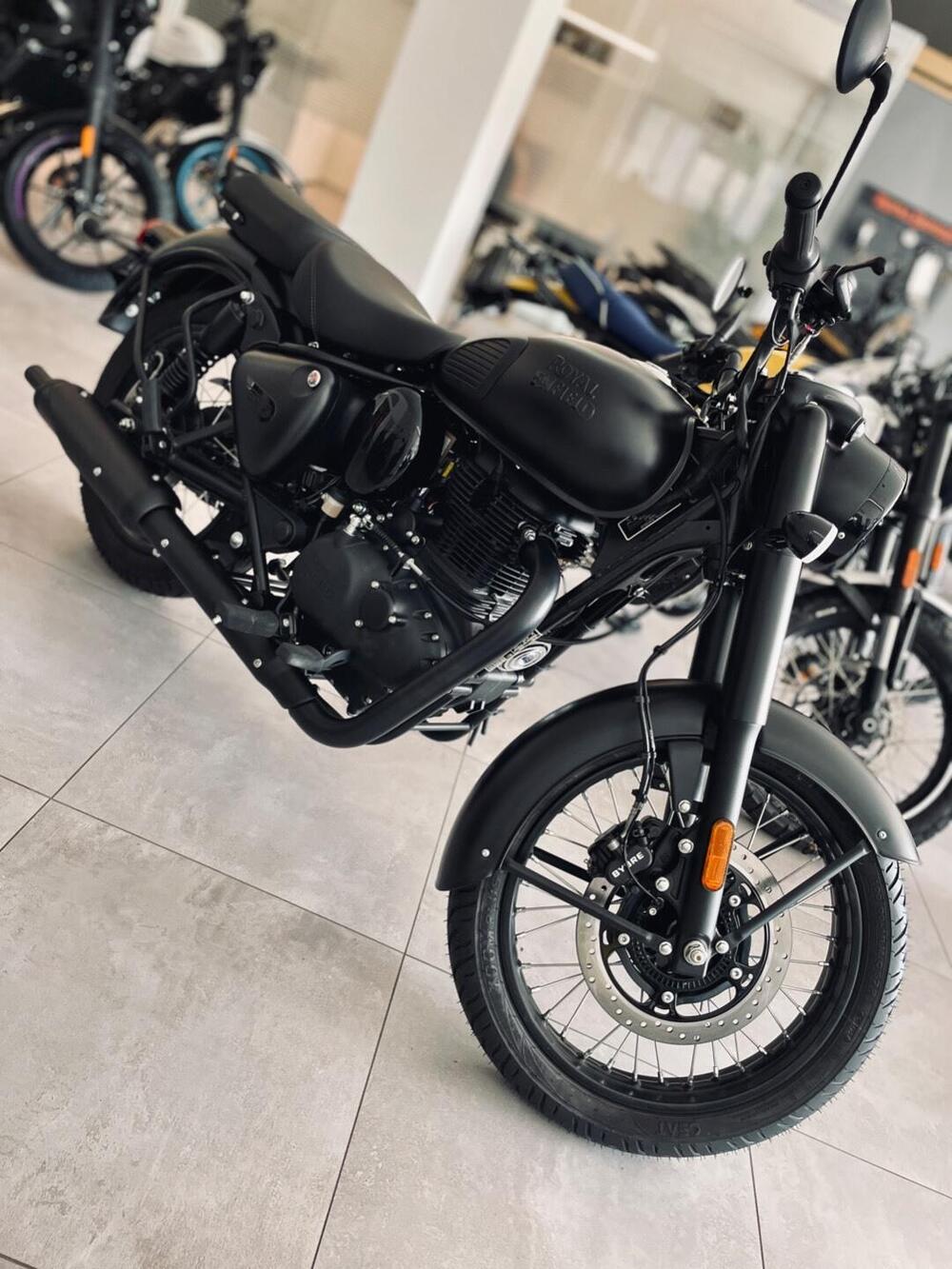 Royal Enfield Classic 350 (2021 - 26) (2)