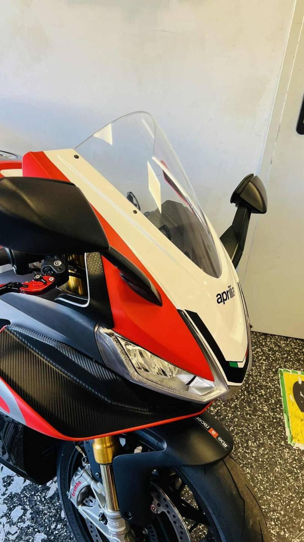 Aprilia RSV4 1100 Factory (2021 - 24) (4)