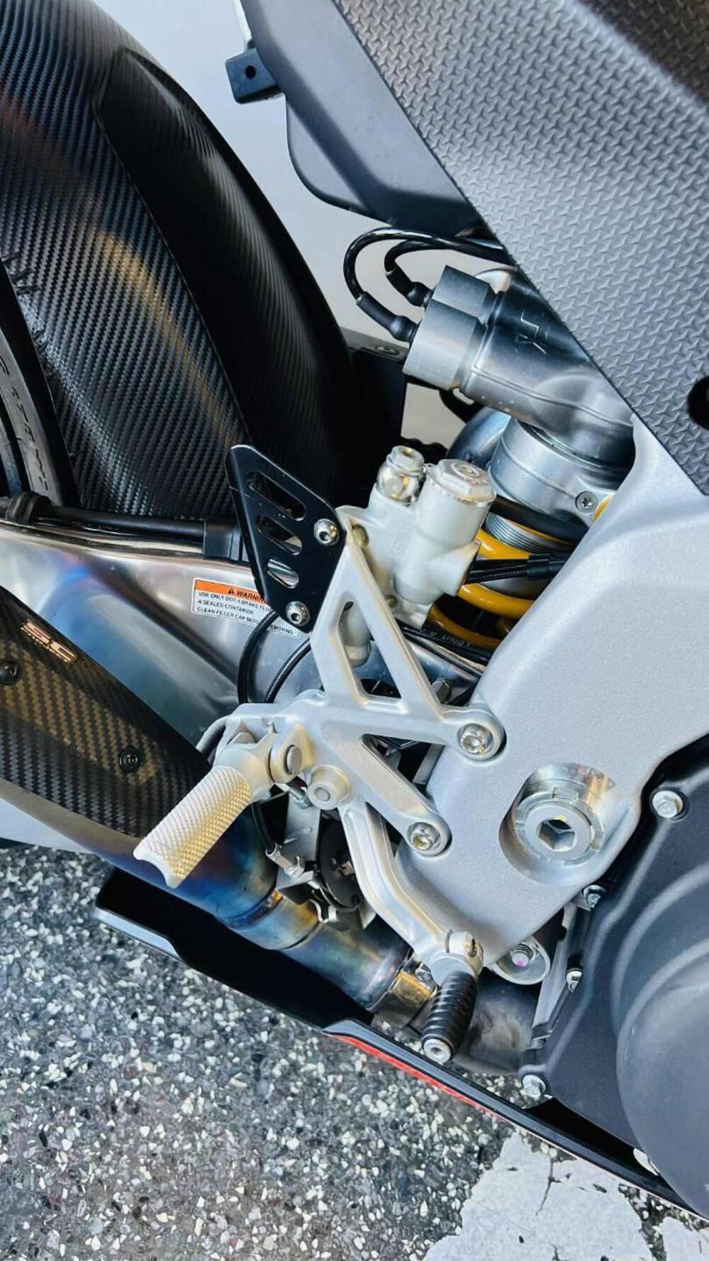 Aprilia RSV4 1100 Factory (2021 - 24) (5)