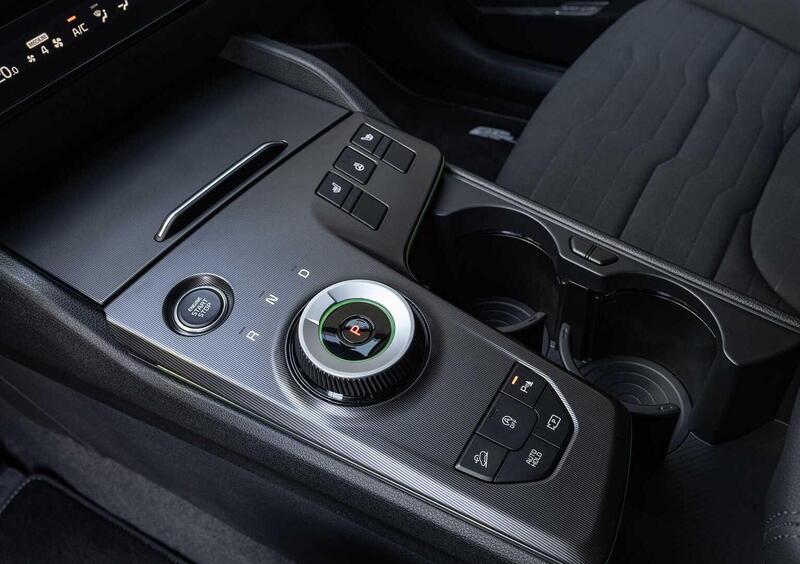 Kia Sportage (2021-->>) (15)
