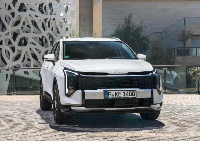 Kia Sportage (2021-->>) (3)