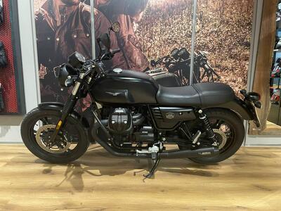 Moto Guzzi V7 III Stone (2017 - 20) usata