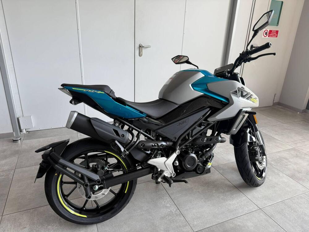 CFMOTO 125NK (2025 - 26) (14)