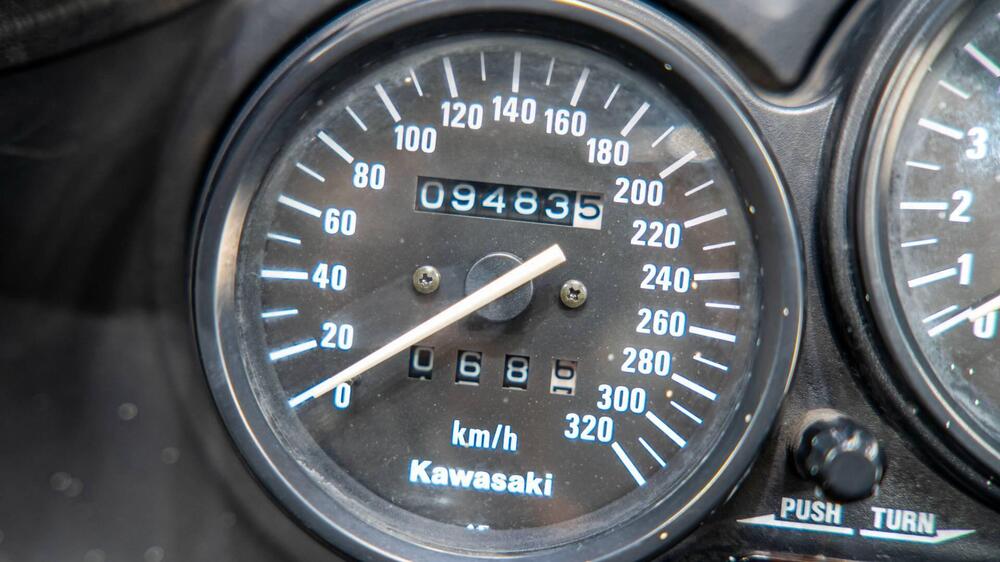 Kawasaki ZZR 1100 (1989 - 01) (20)