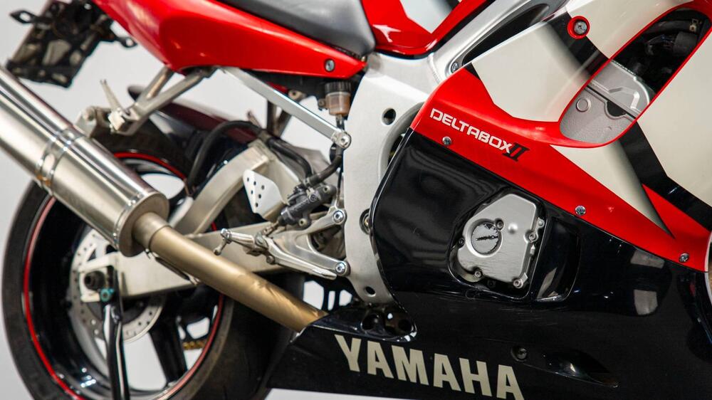 Yamaha YZF R6 (2003 - 04) (19)