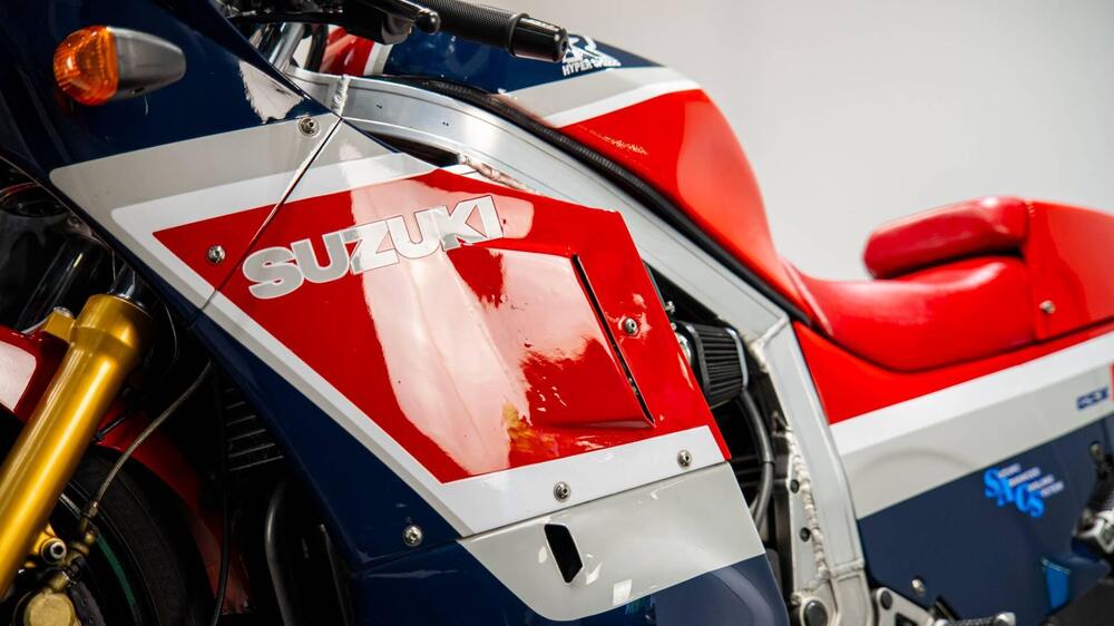 Suzuki GSX R 1100 (1986 - 88) (15)