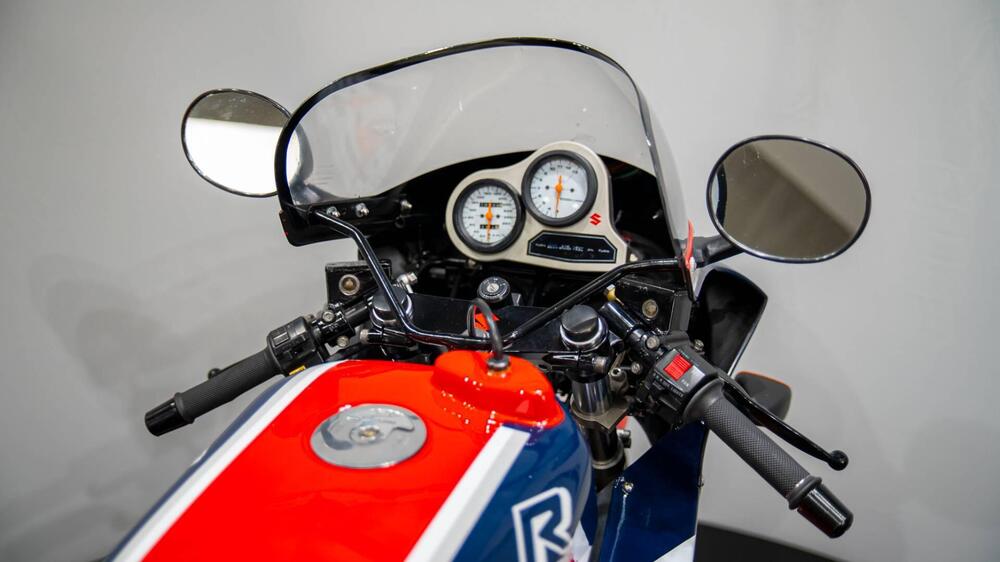 Suzuki GSX R 1100 (1986 - 88) (18)