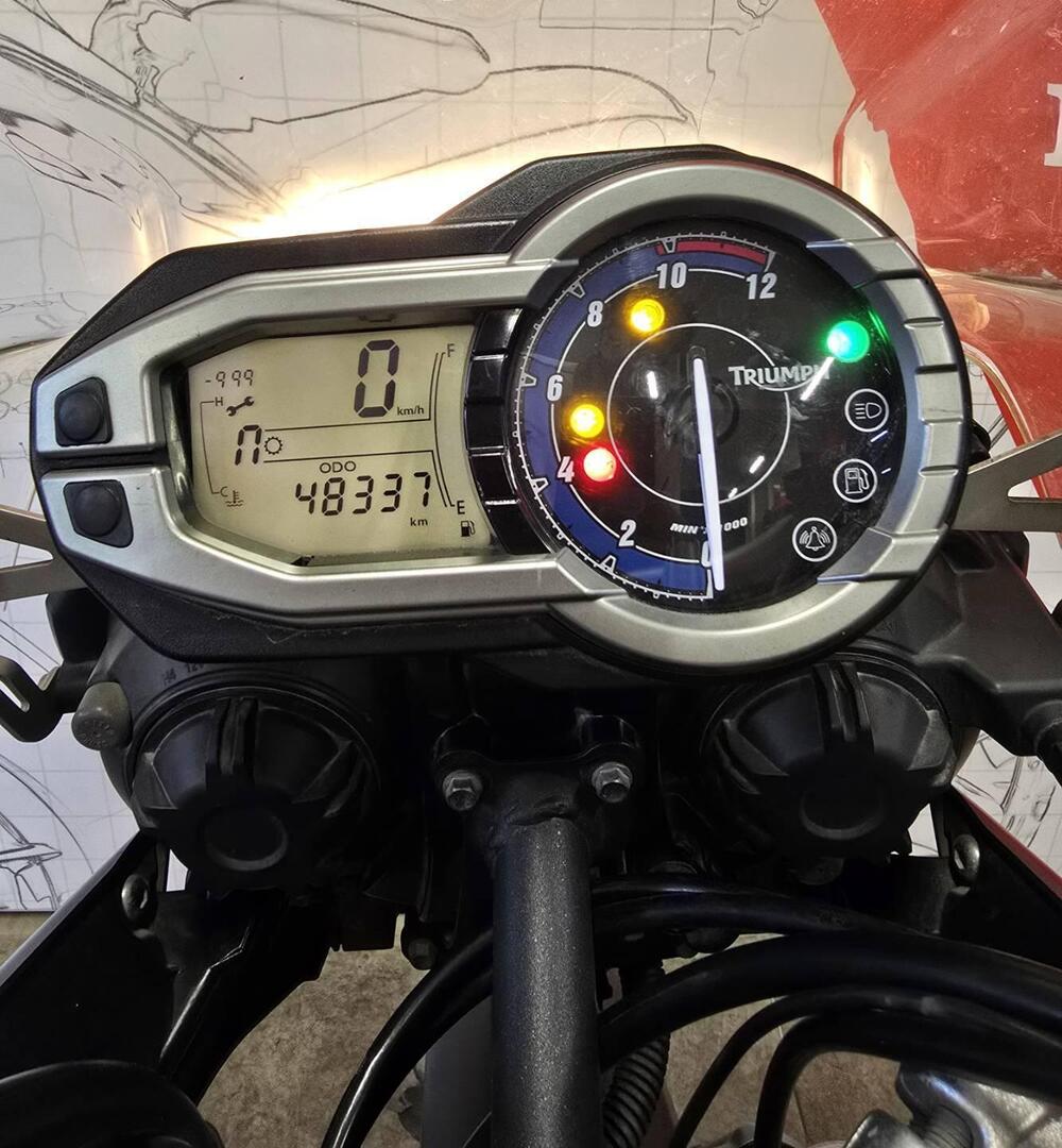 Triumph Tiger 800 XC ABS (2010 - 14) (6)