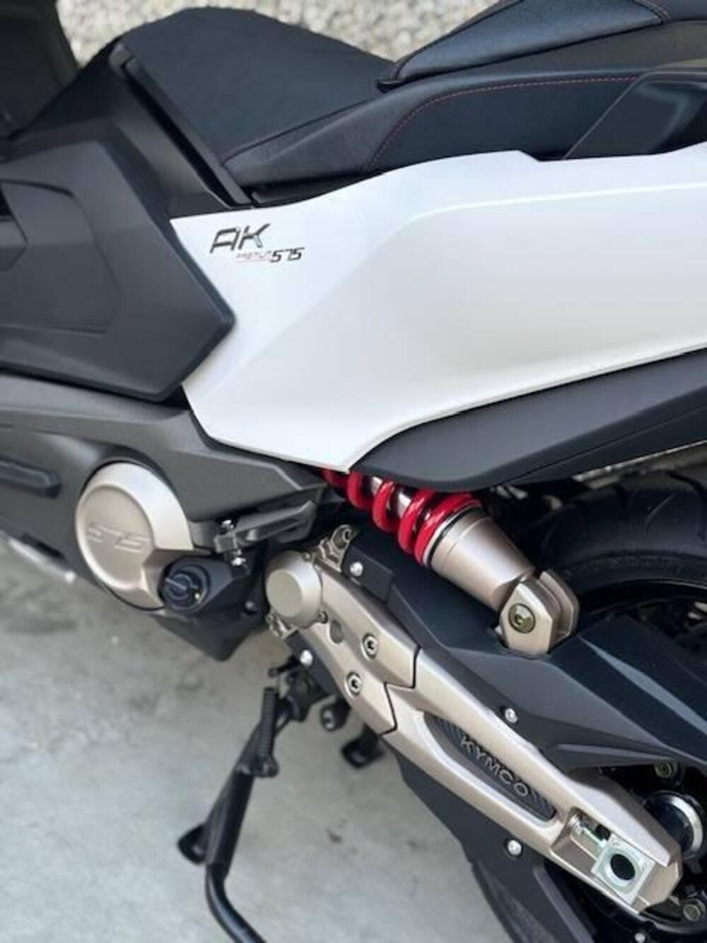 Kymco AK 575 Premium (2025) (12)