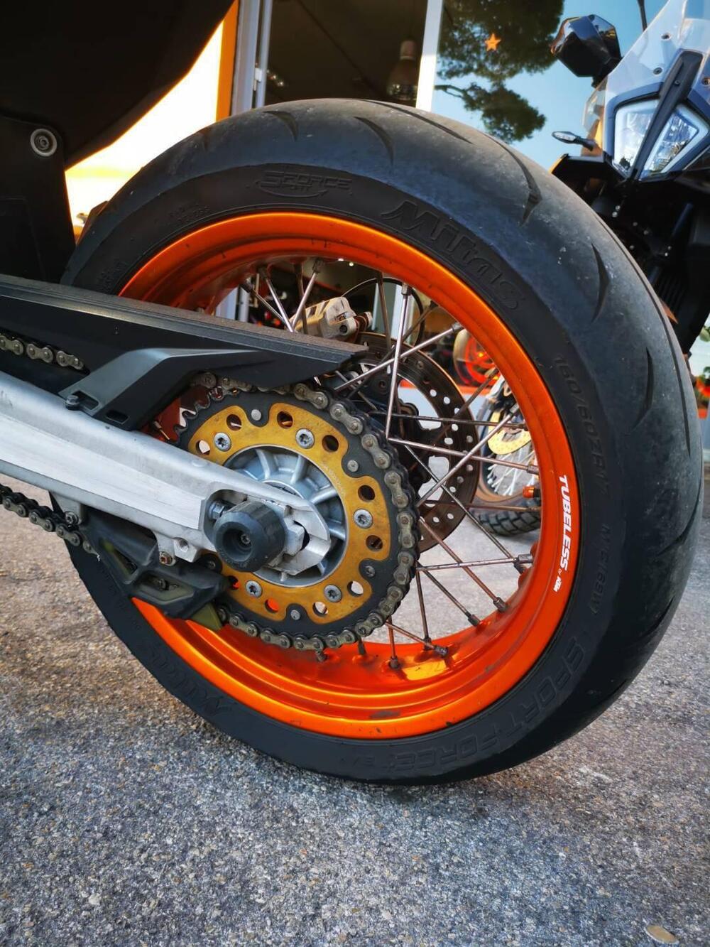 KTM 690 SMC R (2012 -17) (8)