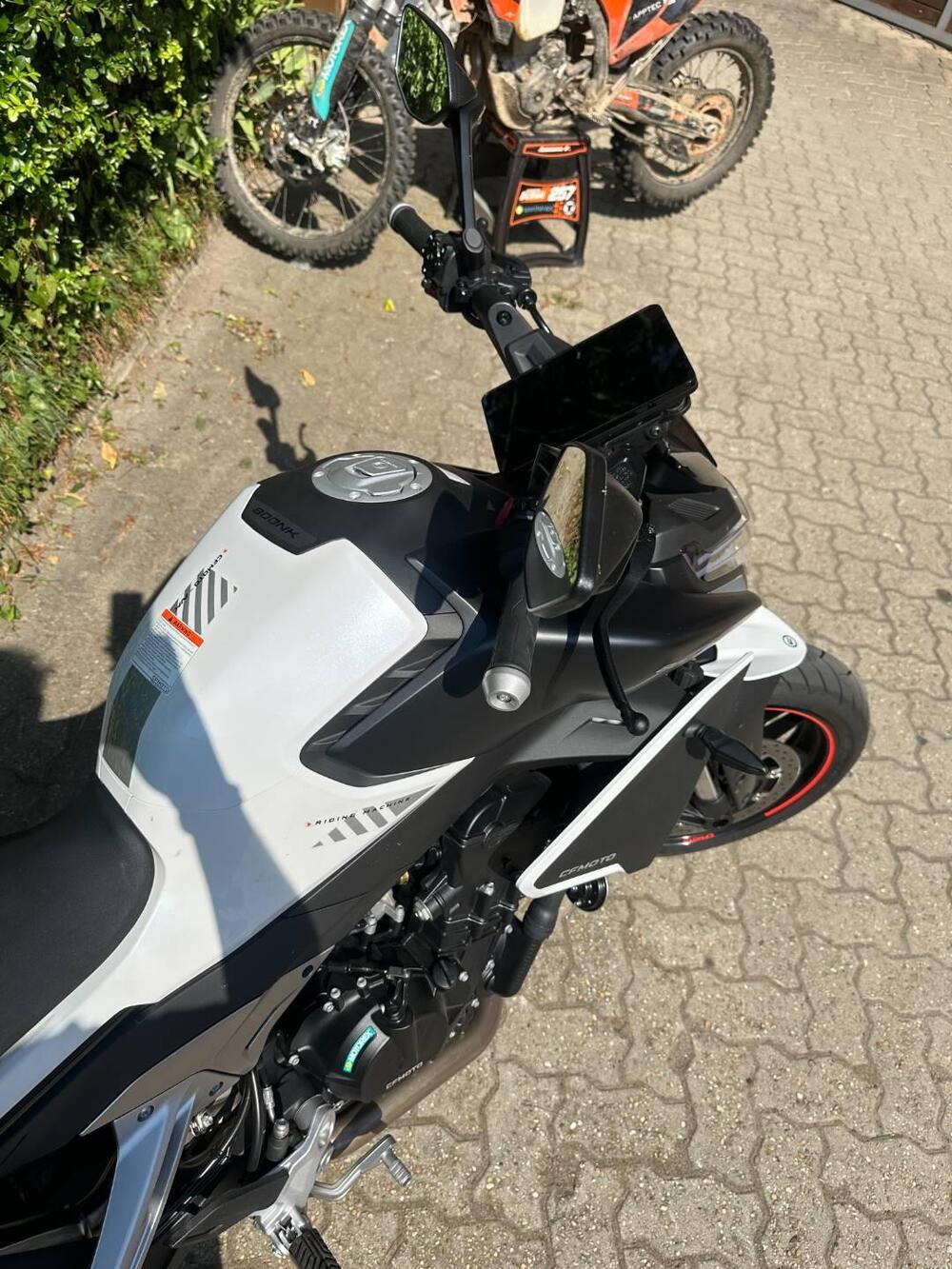 CFMOTO 800NK Advanced (2023 - 26) (6)