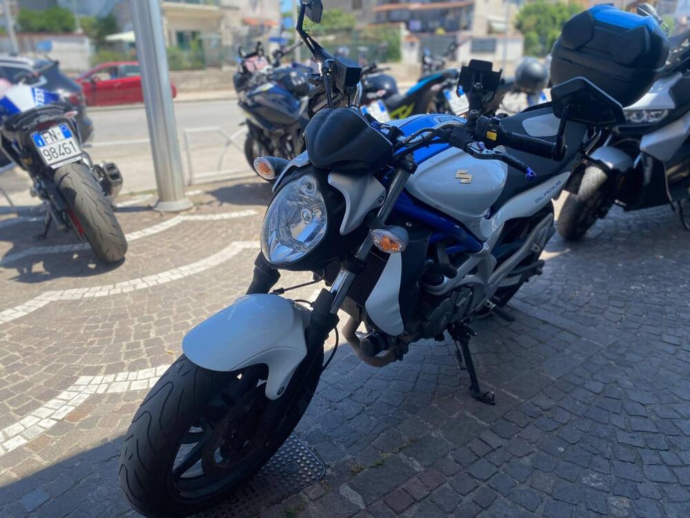 Suzuki Gladius 650 SFV (2009 - 15) (4)