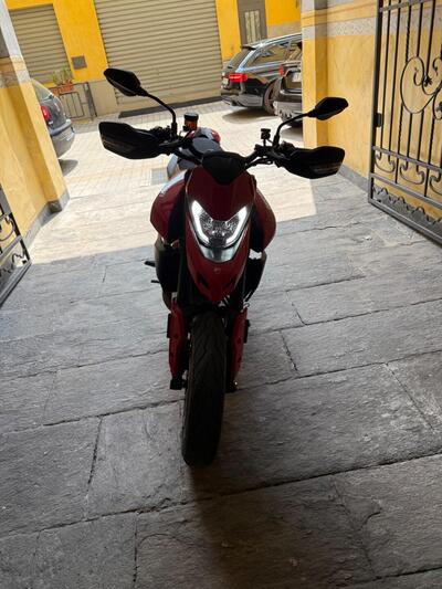 Ducati Hypermotard 950 (2022 - 25) usata
