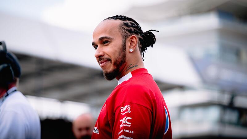 F1. Damon Hill: &quot;Hamilton ha fatto bene a scegliere Ferrari, ma la vecchiaia rende difficile guidare vetture non al top&quot;