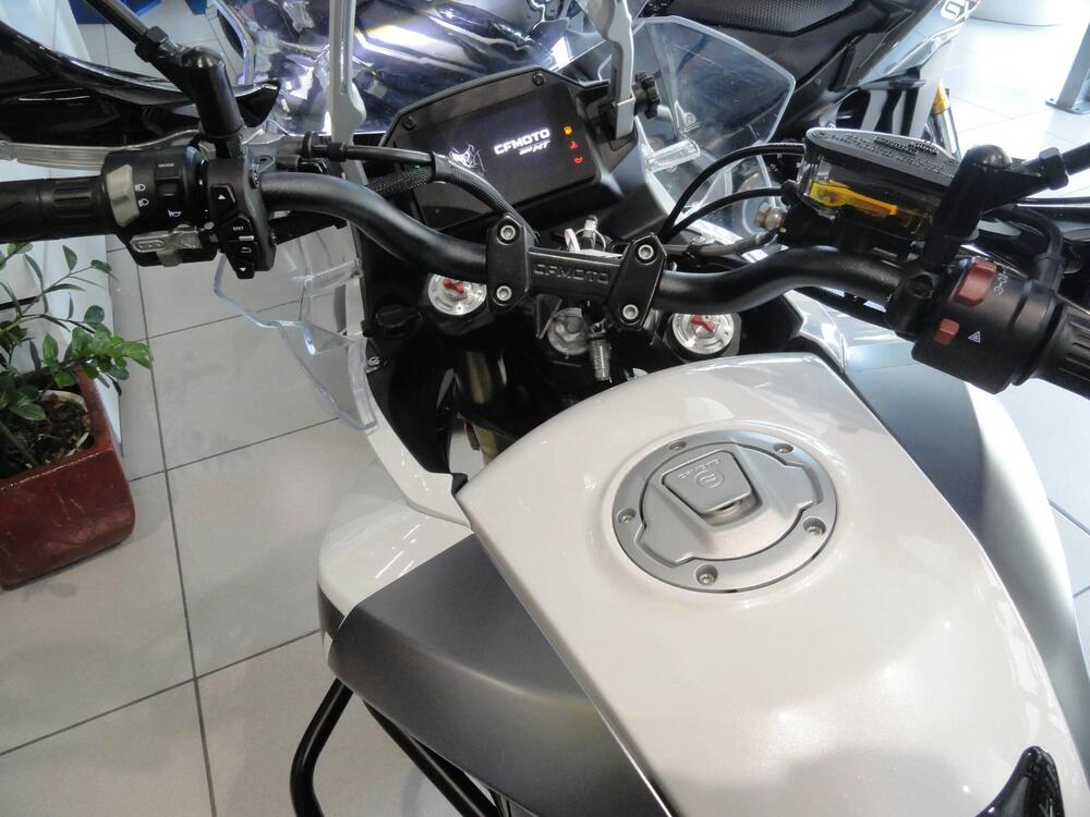 CFMOTO 650MT (2021 - 24) (6)