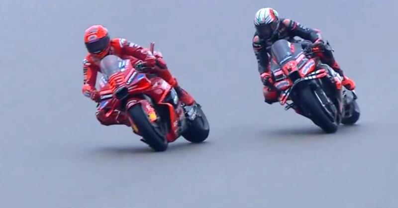 MotoGP 2025. GP di Germania. Marc Marquez passa Marco Bezzecchi all&#039;ultimo giro e vince la Sprint del Sachsenring [RISULTATI e VIDEO]