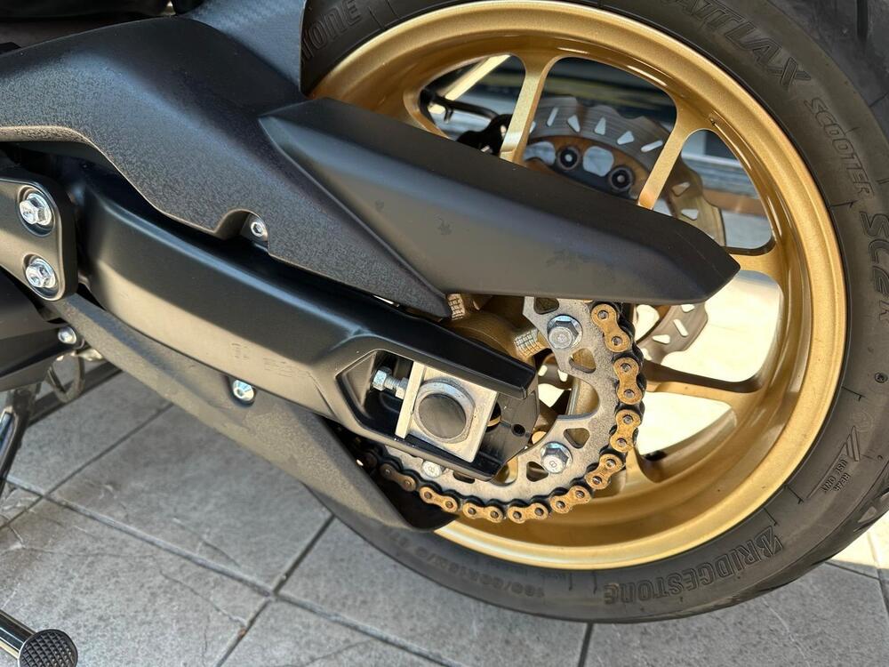 Yamaha T-Max 560 Tech Max (2022 - 24) (16)