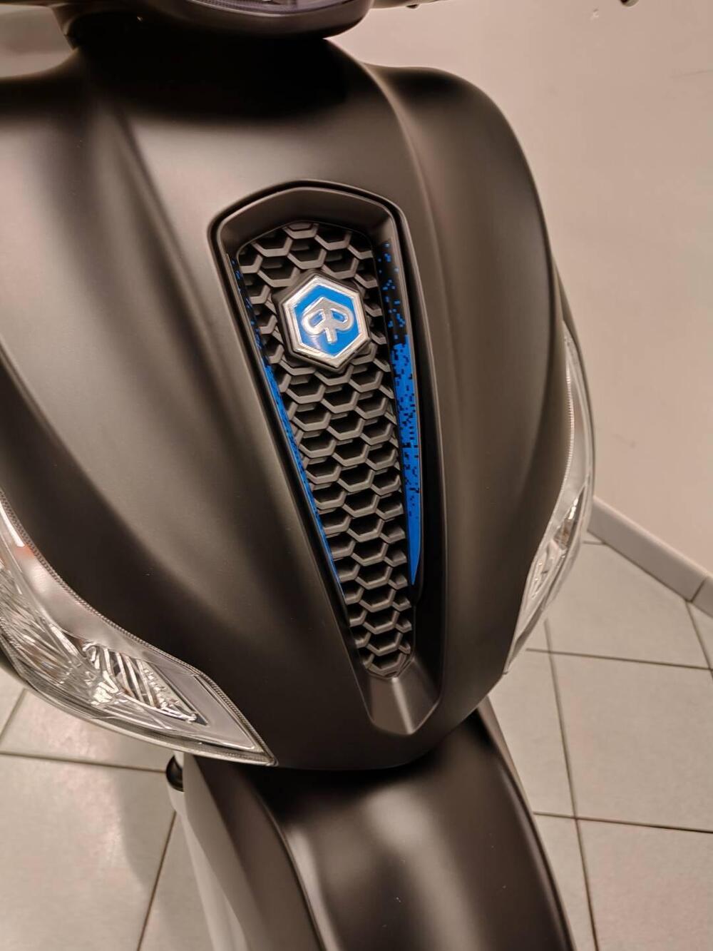 Piaggio Medley 200 S (2025) (4)