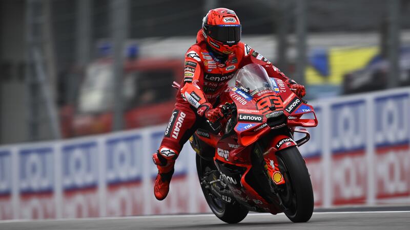 MotoGP 2025. GP di Germania. Dominio totale di Marc Marquez. Nella gara delle cadute torna sul podio Pecco Bagnaia [RISULTATI]