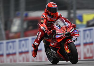 MotoGP 2025. GP di Germania. Dominio totale di Marc Marquez. Nella gara delle cadute torna sul podio Pecco Bagnaia [RISULTATI e VIDEO]