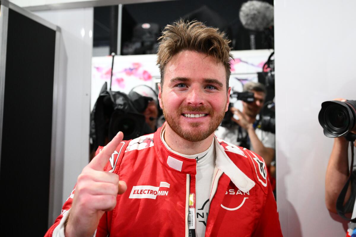 Formula E, Oliver Rowland è campione del mondo! All'E-Prix di Berlino basta un 4° posto per chiudere i giochi. Vittoria per Cassidy