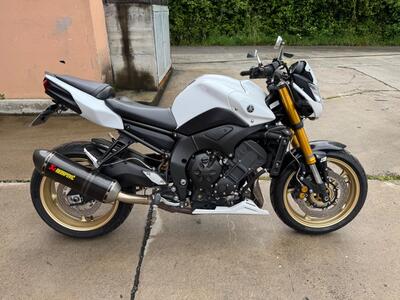 Yamaha FZ8 (2010 - 12) usata