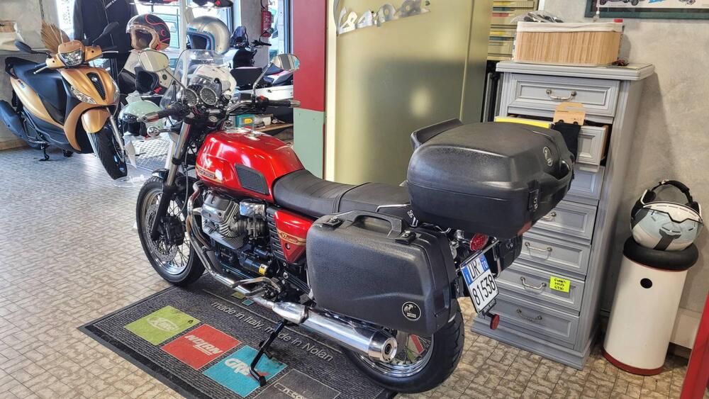 Moto Guzzi V7 Classic (2008 - 12) (4)