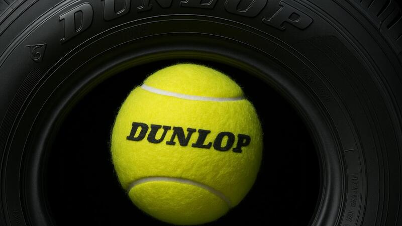 Palline da tennis per Jannik Sinner e Carlos Alcaraz e... pneumatici per le supercar: la storia di Sumitomo Rubber