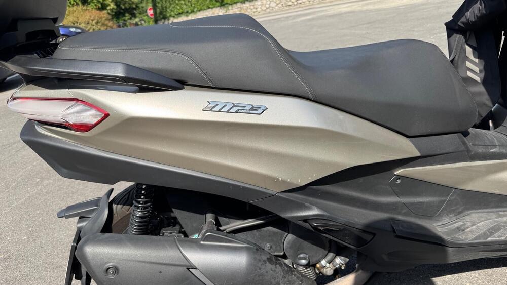 Piaggio MP3 400 ABS Hpe (2023 - 25) (10)