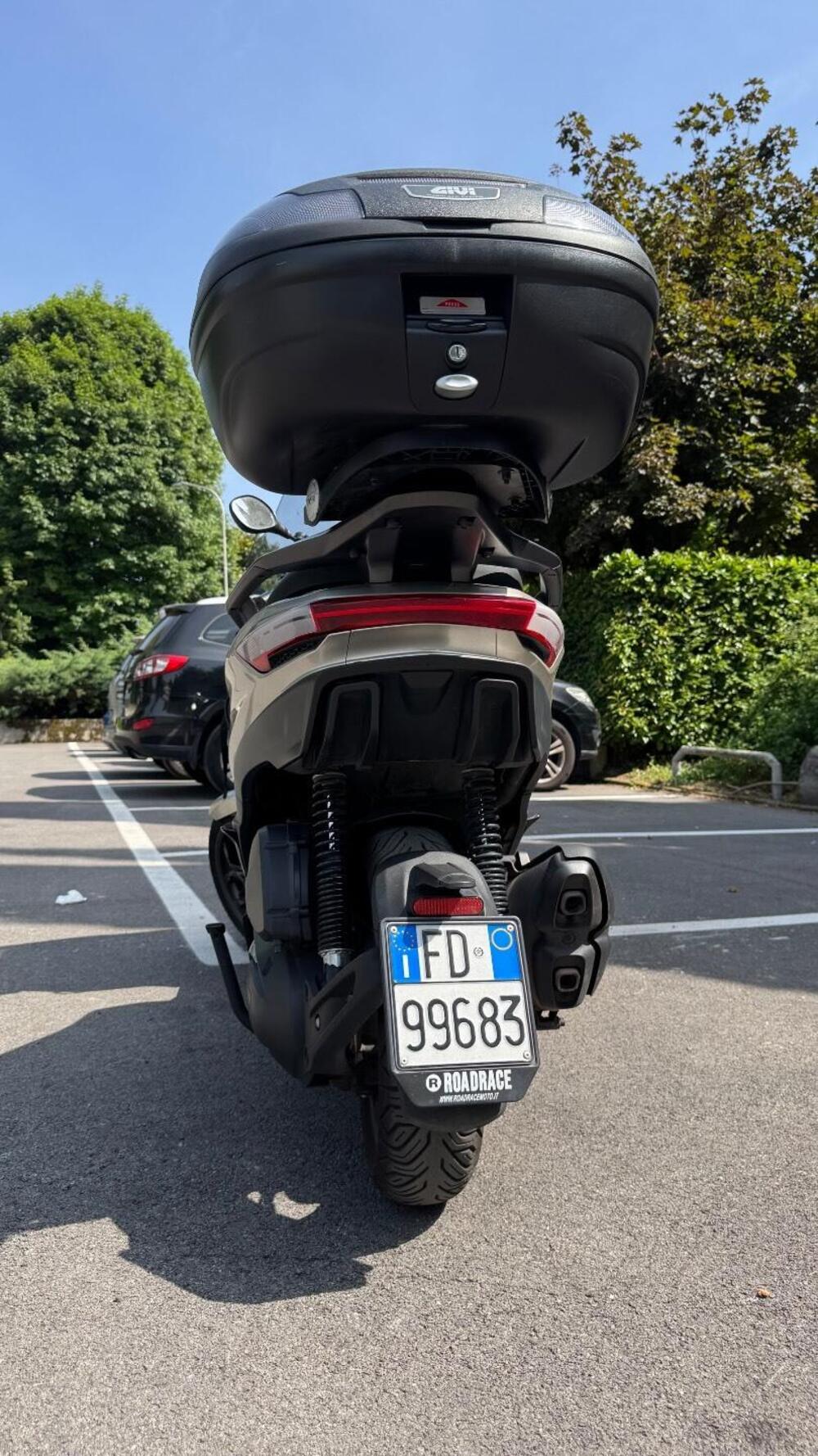 Piaggio MP3 400 ABS Hpe (2023 - 25) (16)