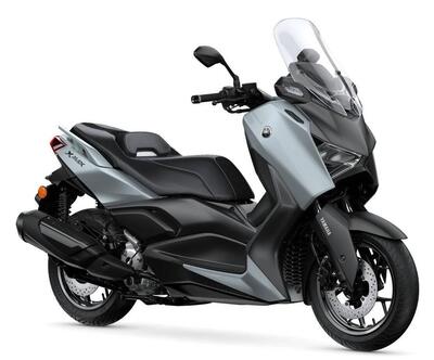 Yamaha X-Max 300 Tech Max (2025) nuova