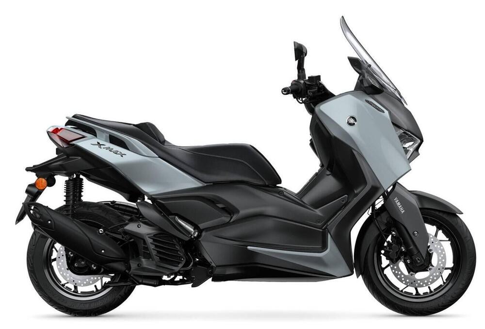 Yamaha X-Max 125 Tech Max+ (2025 - 26) (2)
