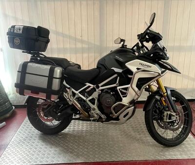 Triumph Tiger 1200 Rally Explorer (2022 - 23) usata