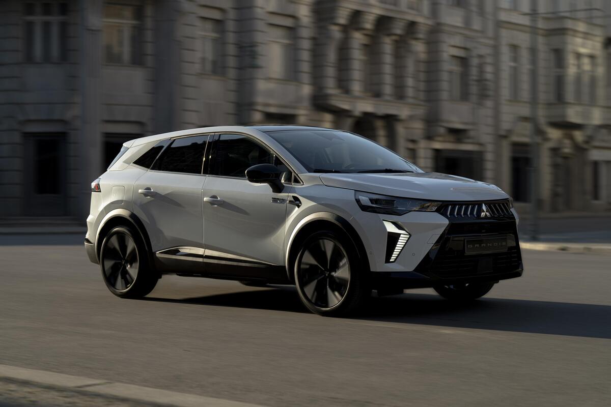 Mitsubishi: torna con una suv dal nome storico ma non è la Pajero