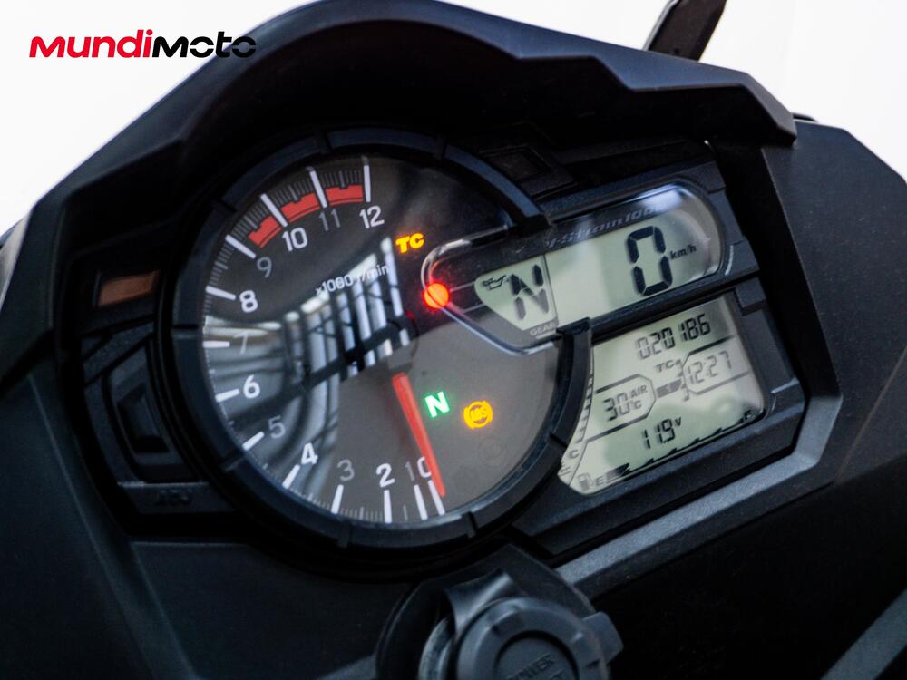 Suzuki V-Strom 1000 ABS (2014 - 17) (10)