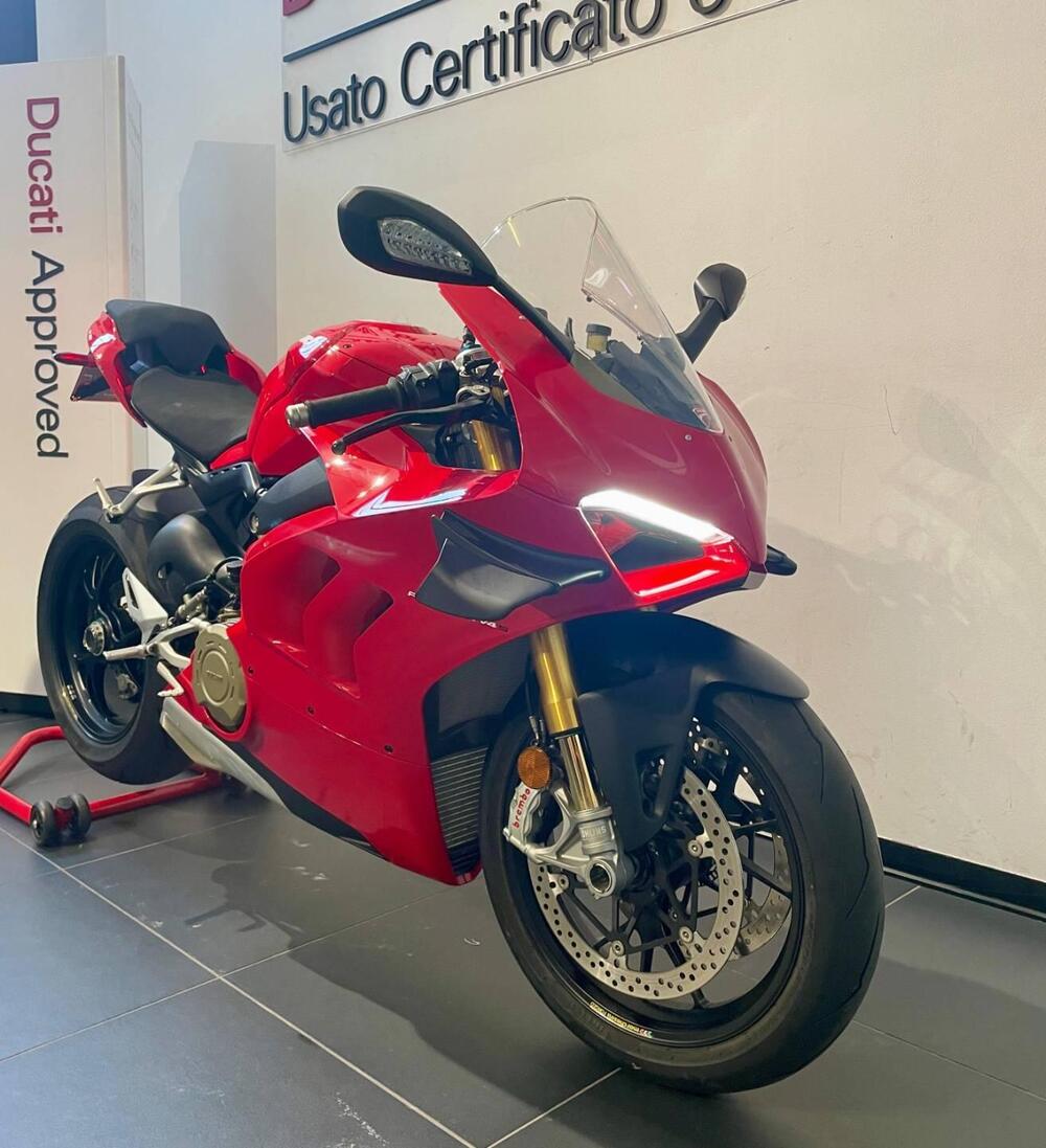 Ducati Panigale V4 S 1100 (2021) (3)