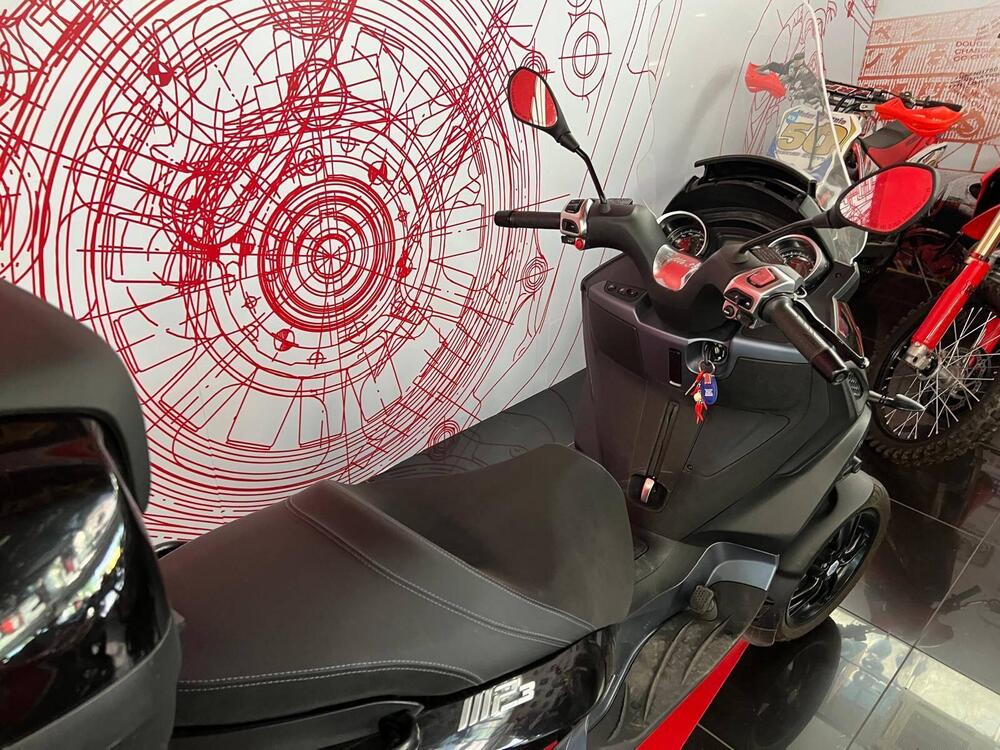 Piaggio MP3 300 ABS Hpe (2021 - 24) (5)