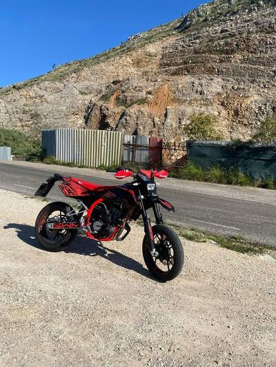 Swm RS 125 R (2021 - 23) usata