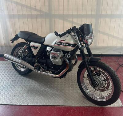 Moto Guzzi V7 Classic (2008 - 12) usata