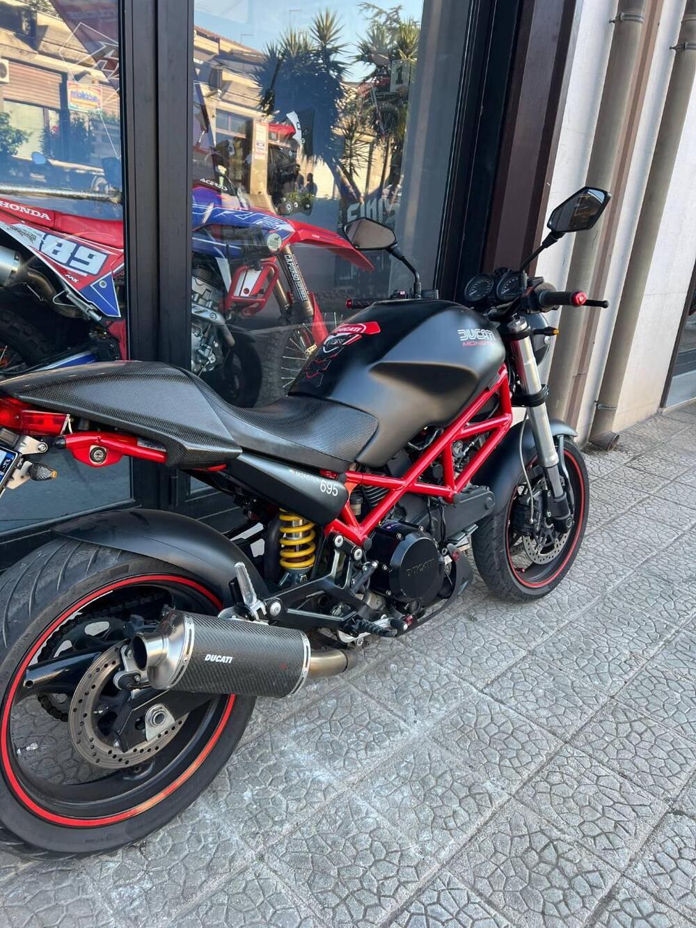 Ducati Monster 695 (2006 - 08) (5)