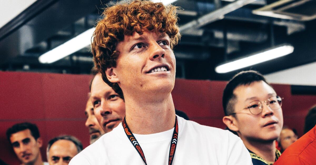 "Solo perché non c'è la F1", ha scherzato Sinner dopo la vittoria di Wimbledon, ma che legame c'è tra il Circus e il tennis?